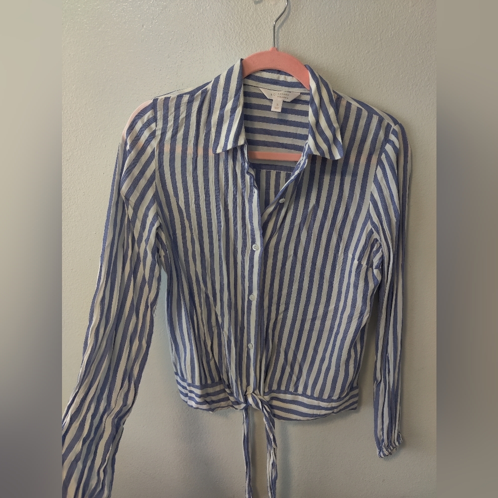 LC Lauren Conrad blue striped button down long sleeve shirt euc